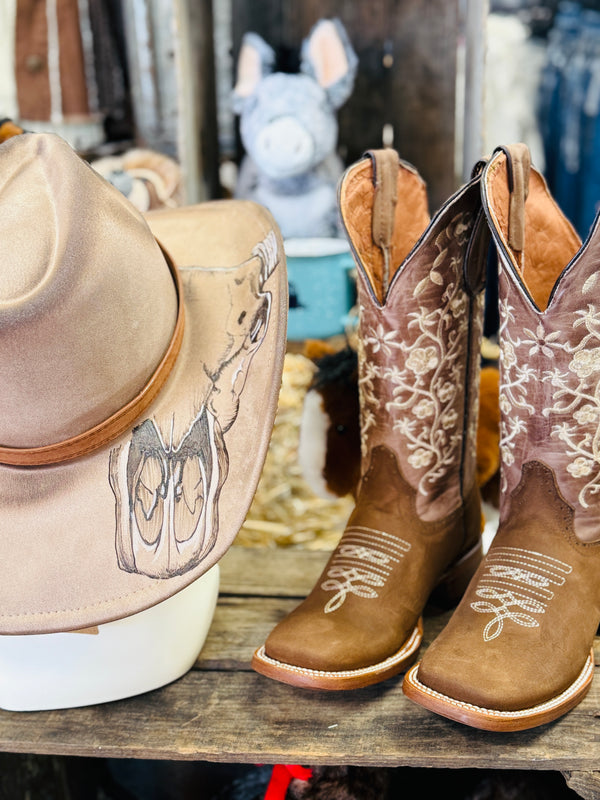 Tanner Mark Embroidered Boot