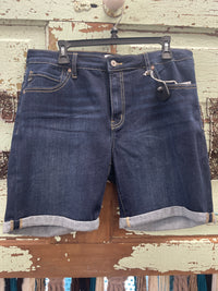 Mid Rise Fold Shorts
