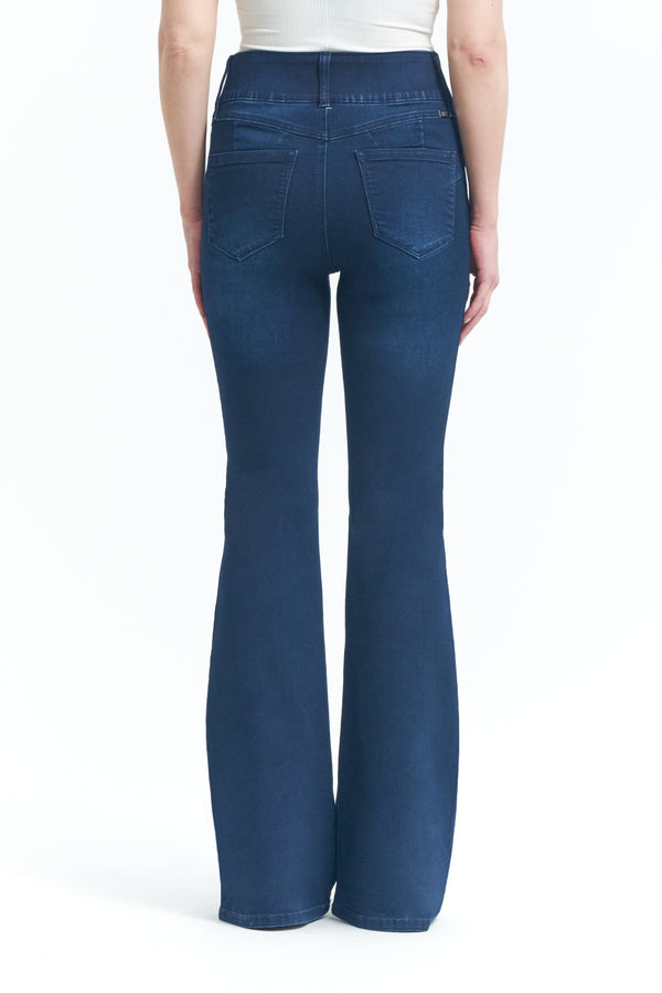 822 “Ailani” High Rise