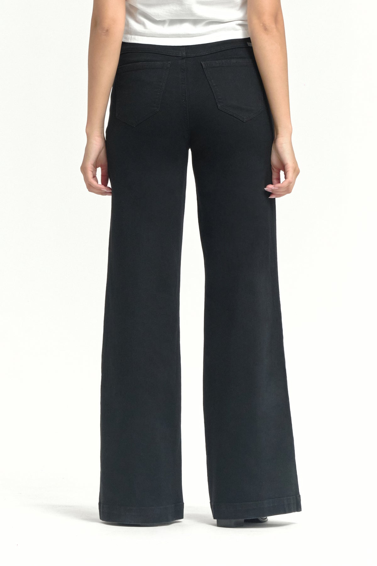 1822 “Belle” Relaxed Flare Jean