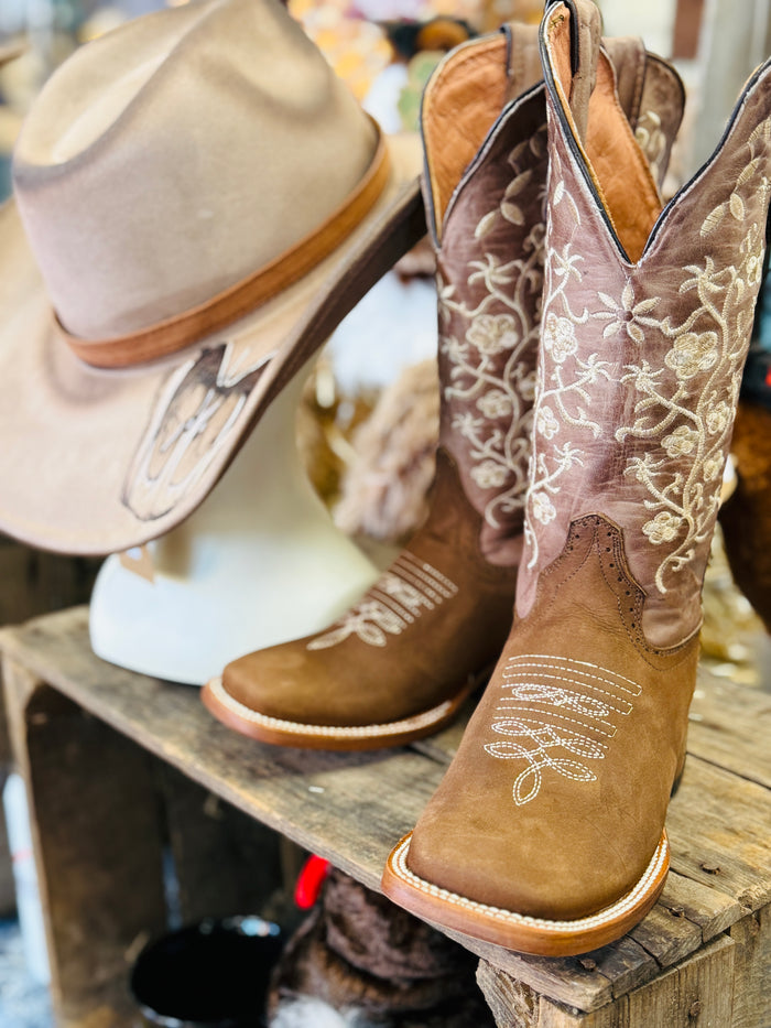 Tanner Mark Embroidered Boot