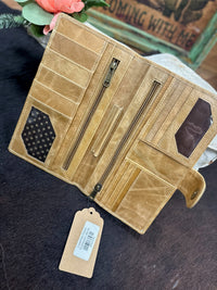 LuxeHide Clutch