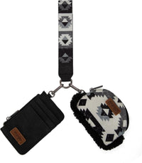 Wrangler Aztec On-The-Go Wristlet Set