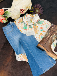 1822 Mid Rise Classic Flare Jeans