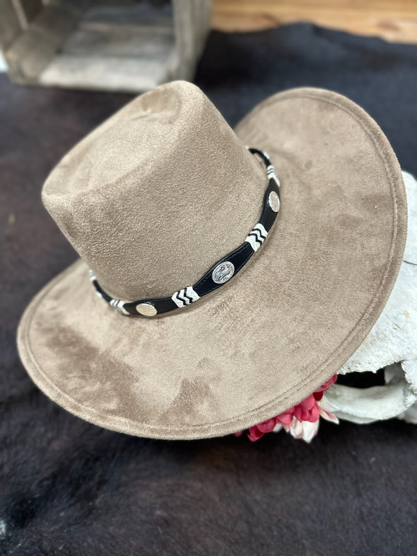 Austin Accent "Silverado Trail" Concho Hat Band