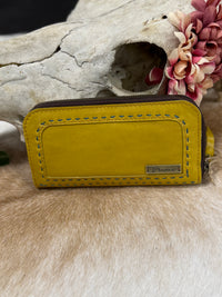Austin Too Wallet By Pranee