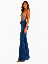 1822 Denim Shapewear Fit & Lift Flare Jeans – University Park